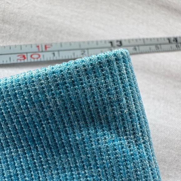 Gymshark Teal and White ombré Shorts size M - Picture 5 of 6